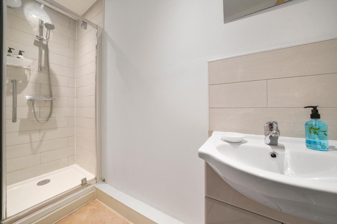 The Stunning Luxury Duplex Of Canterbury Kültér fotó